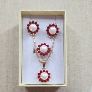 NWOT Red and Gold Pearl Jewelry Set
